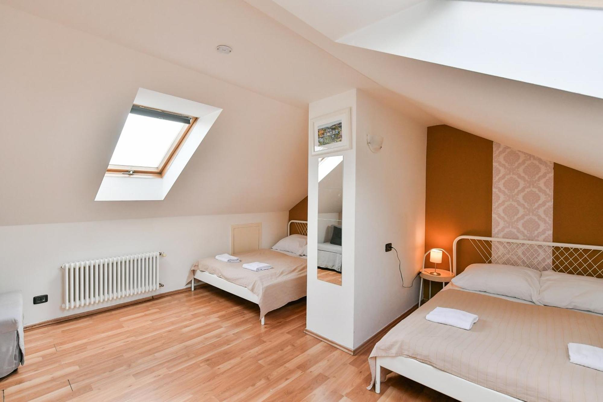 3bdr Penthouse With Terrace&ac * Praga